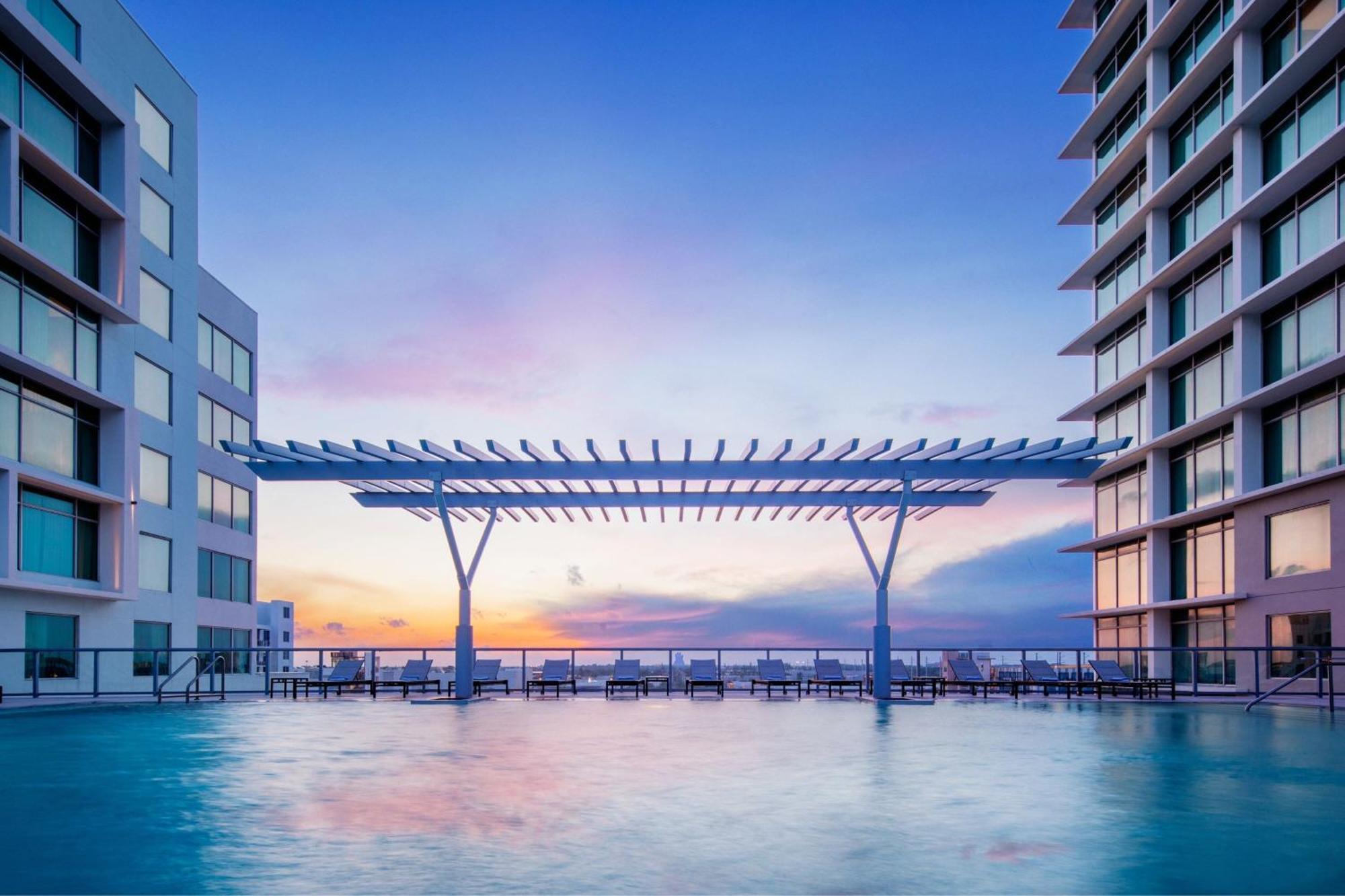 Marriott Fort Lauderdale Airport Дания-Бич Экстерьер фото